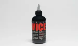 Tinta Vice Tattoo. Opiniones sobre esta tinta negra para tatuajes, con información de reciclaje y composición.